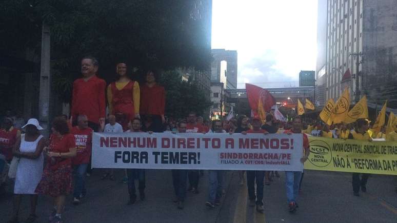 Em Recife e Salvador, paralisação de ônibus foi total; mais de 150 cidades tiveram manifestações