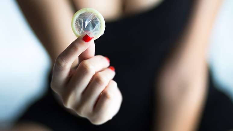 Stealthing é o termo em inglês que descreve quando um dos parceiros remove o preservativo durante a relação sexual sem o consentimento do outro