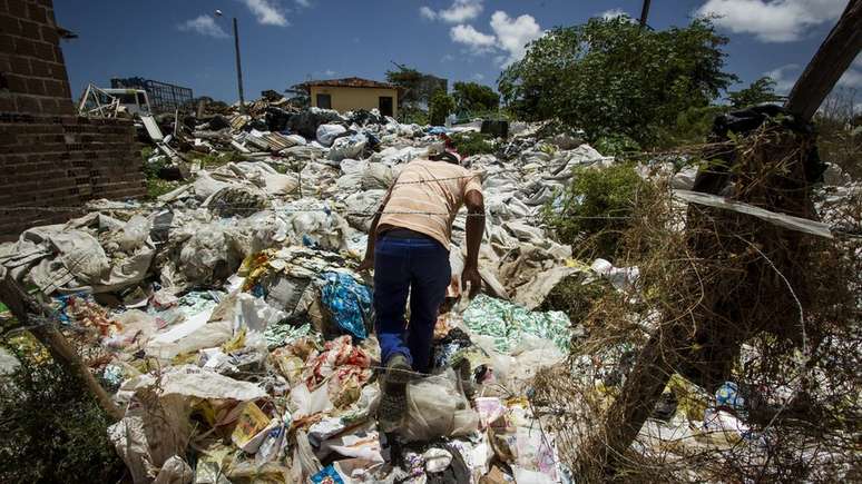 Cooperativa criada por catador recolhe uma m&eacute;dia de 400 toneladas de material recicl&aacute;vel por m&ecirc;s