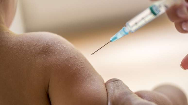 A vacina contra o sarampo é a mais importante para crianças até um ano