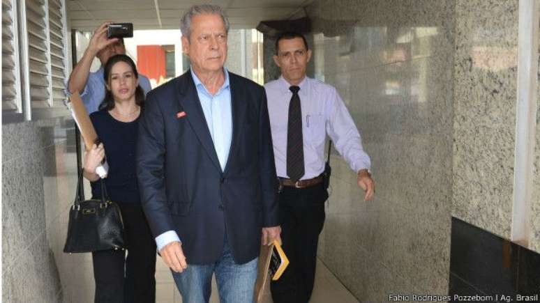 Ex-ministro da Casa Civil ficou 354 dias preso em Brasília após ser condenado pelo mensalão