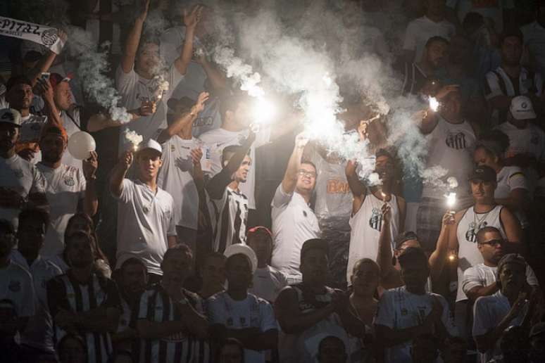 Apenas três mil ingressos foram vendidos nesta quarta-feira (Foto: Ivan Storti/ Santos FC)