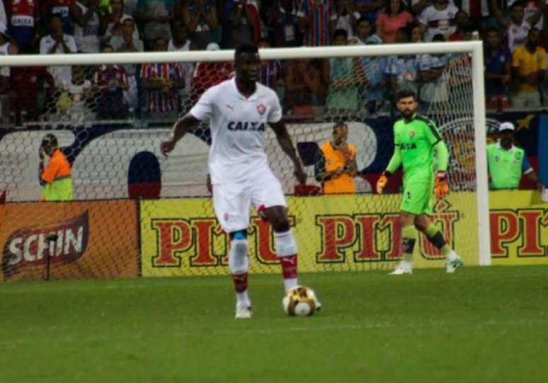 Kanu acredita que o Vitória está perto de garantir a taça do Baianão 2017 (Foto: Maurícia da Matta / Divulgação / EC Vitória)