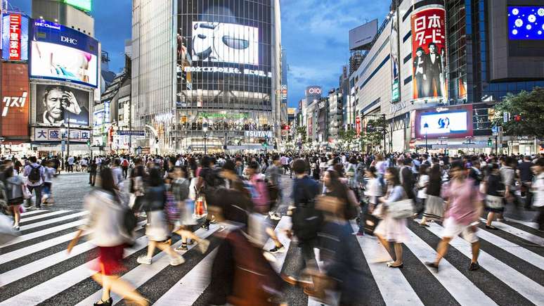 Tsutomu Ikeda diz que a forma de comunicação está mudando no Japão e muita gente prefere se abir com estranhos