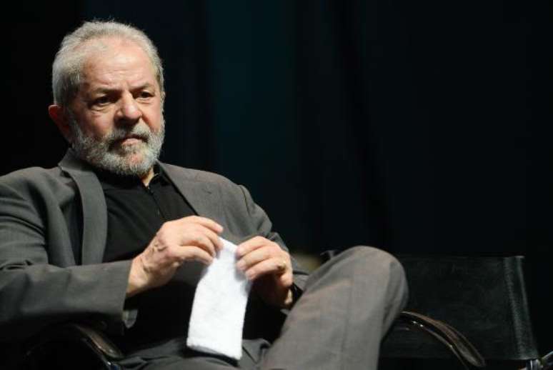 Ex-presidente Lula pede novas eleições imediatas