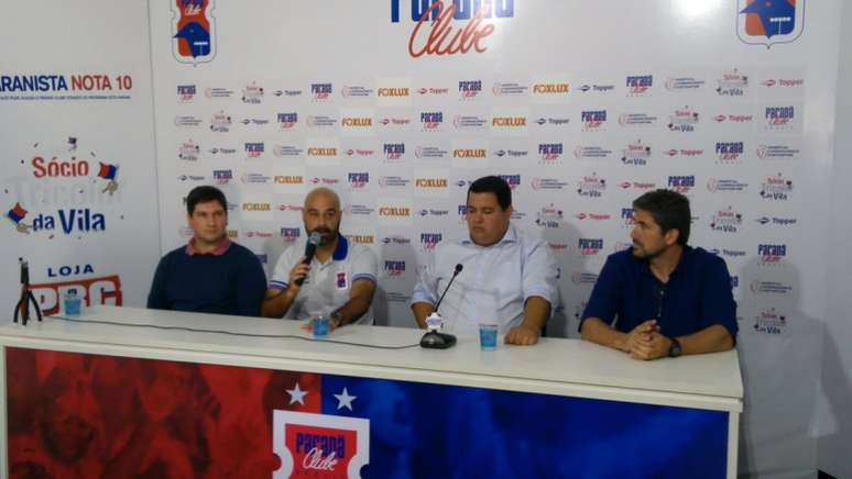 Cristian de Souza foi apresentado nesta terça-feira, na sala de imprensa Caio Júnior, na Vila Capanema. (Divulgação/Paraná)