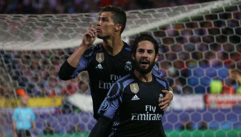 Isco comemora seu gol com Cristiano Ronaldo