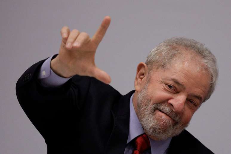 Ex-presidente Lula é réu em cinco processos com acusações de corrupção, lavagem de dinheiro e tráfico de influência