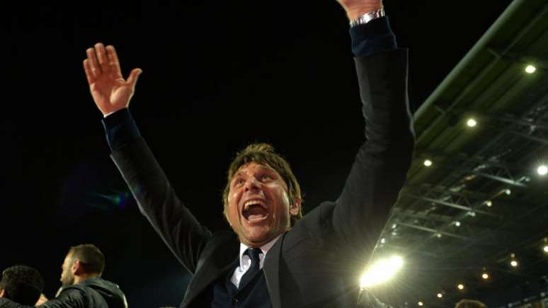 Expressão de Conte sinaliza a emoção da conquista da Premier League (Foto: AFP)