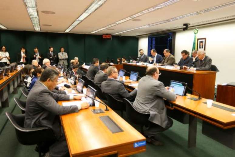 Reunião da Comissão Parlamentar de Inquérito da Funai e Incra 2 para discutir e votar o parecer do relator 