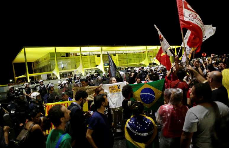 Brasília, em frente ao Palácio do Planalto