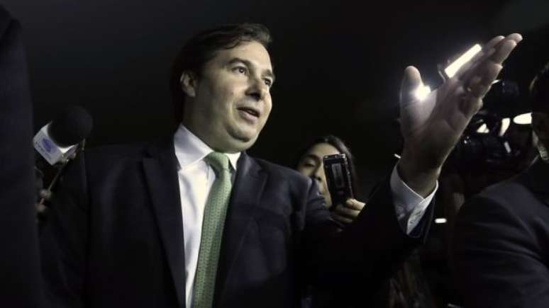 Rodrigo Maia é um dos cotados para assumir a Presidência caso Temer saia 