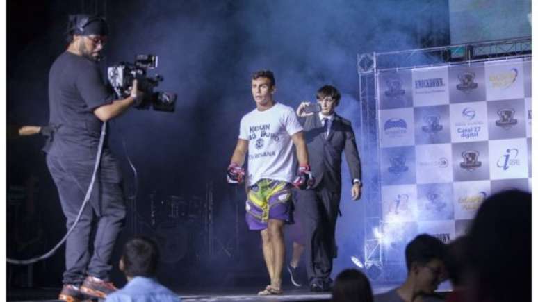 Torneios s&atilde;o transmitidos por rede de TV ligada &agrave; igreja Renascer 