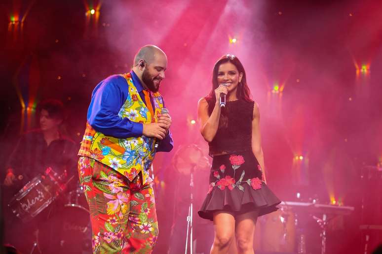 Tiago Abravanel e Mariana Rios