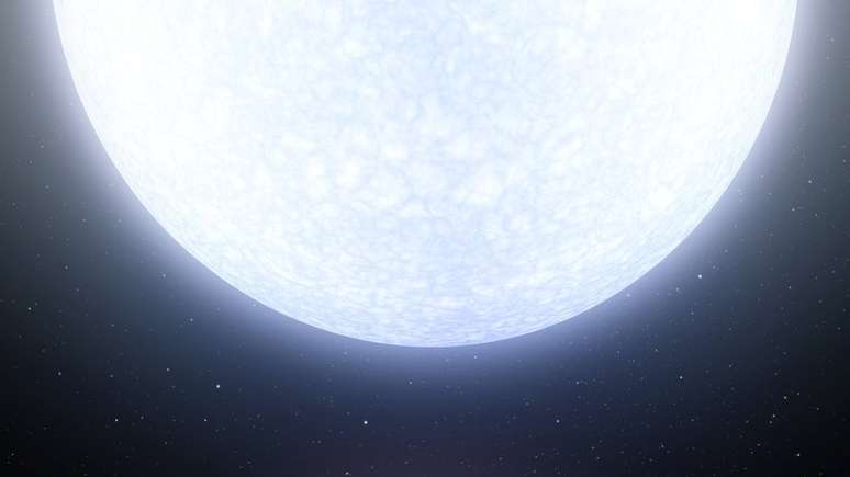 Extremamente brilhante, estrela deve ter vida curta se comparada à do Sol 