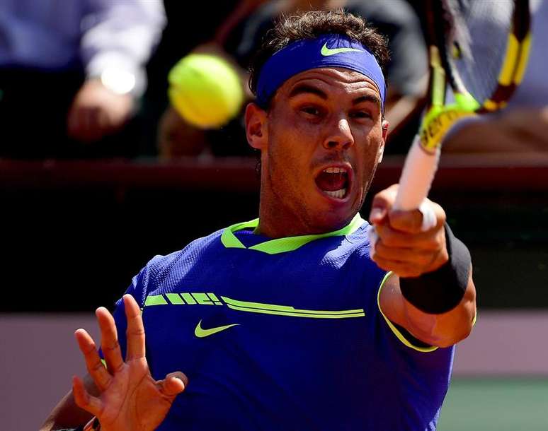Com a solidez que marcou toda a campanha no saibro parisiense neste ano, o espanhol Rafael Nadal venceu o suíço Stan Wawrinka neste domingo por 3 sets a 0, com parciais de 6-2, 6-3 e 6-1, em 2h05 de partida, e conquistou o décimo título de Roland Garros na carreira.