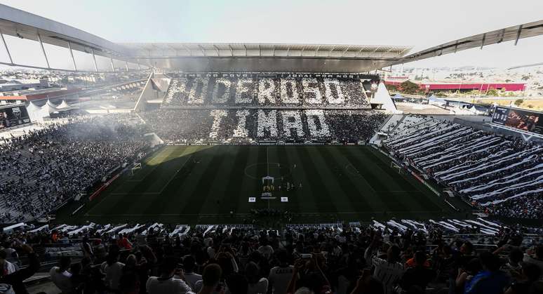 Arena Corinthians recebe um dos melhores p&uacute;blicos do ano: 42 mil pagantes