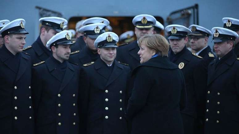 Angela Merkel e marinha