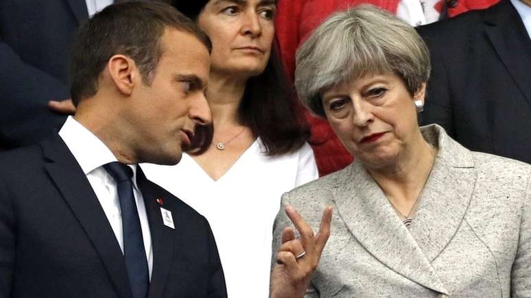 Macron e Theresa May, nesta ter&ccedil;a-feira