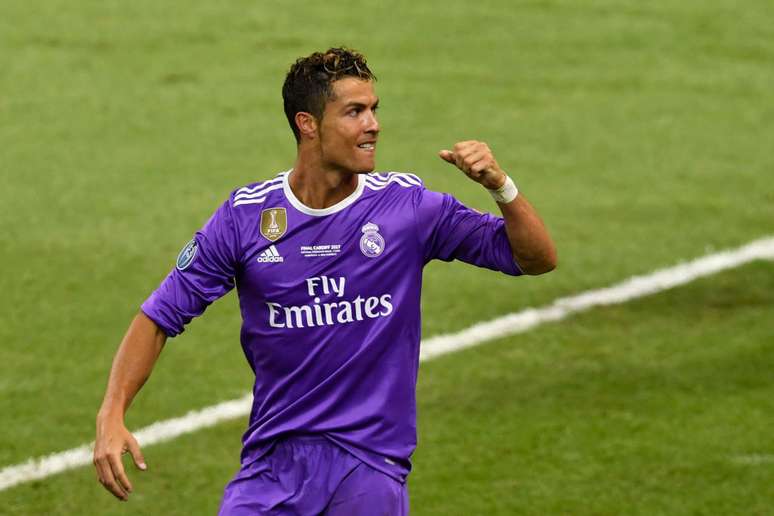 Cristiano Ronaldo é acusado de criar uma estrutura de empresas para sonegar 14,7 milhões (R$ 54,6 milhões).