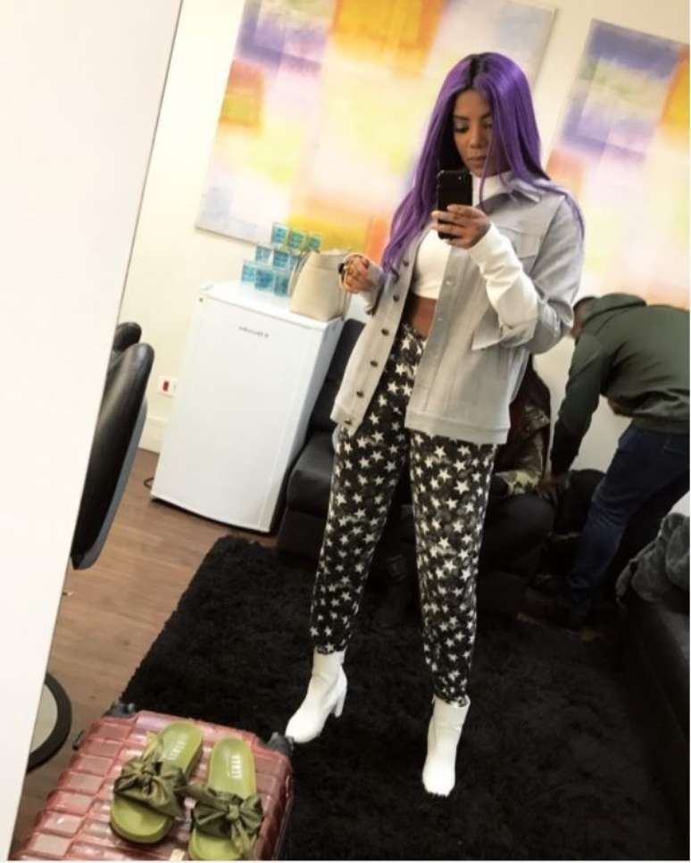 Roxo, cinza, azul...qual ser&aacute; a pr&oacute;xima cor? 