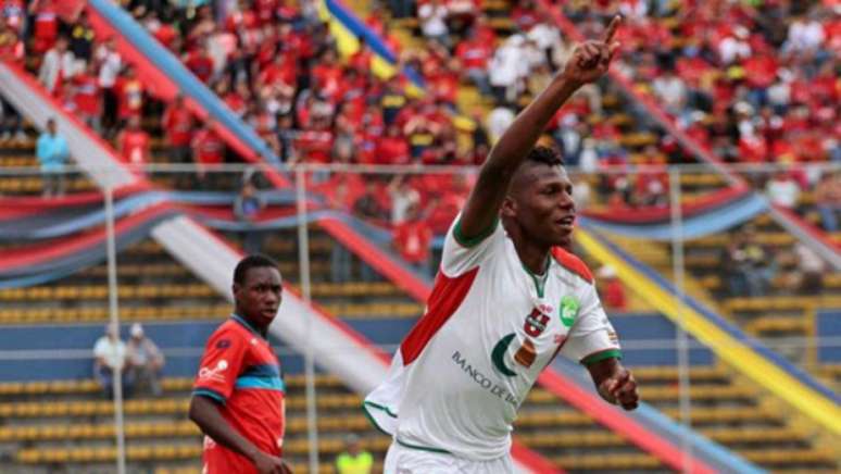 Zagueiro Arboleda chega ao São Paulo nesta semana para assinar acordo por três anos e meio