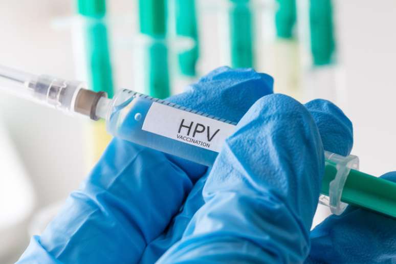 Ministério da Saúde amplia vacinação contra HPV para meninos