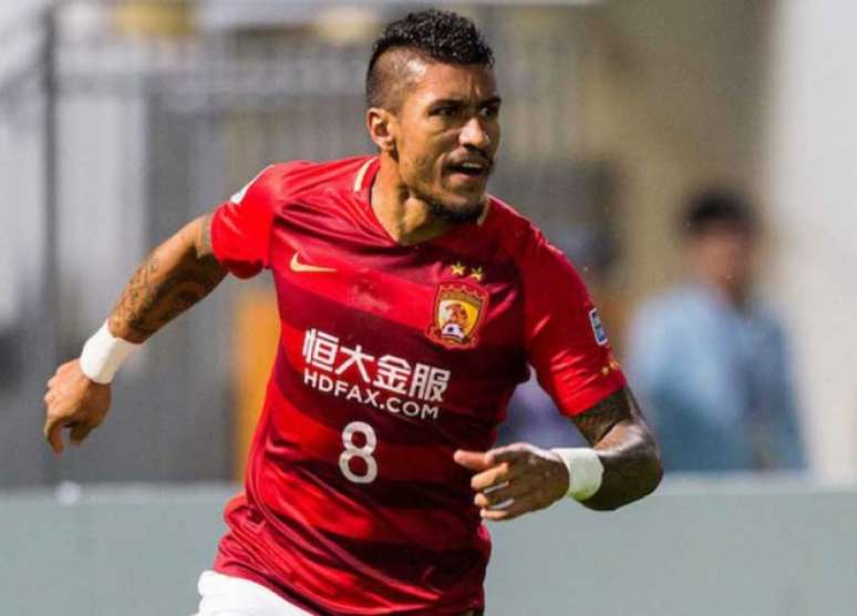 Paulinho chegou ao Guangzhou Evergrande em 2015(Foto: Reprodução)