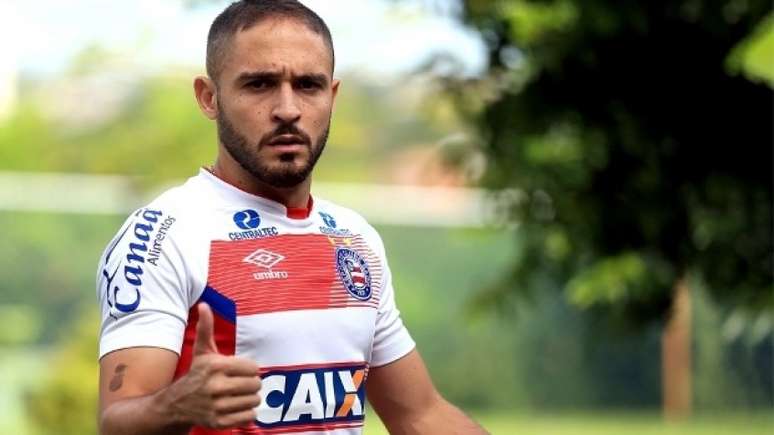 Jorginho conta com Régis para enfrentar o Corinthians(Foto: Felipe Oliveira / E C Bahia)