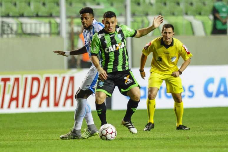 Ruy deve ser uma das novidades do Coelho no confronto com o Brasil de Pelotas (Foto: Divulgação / América-MG)