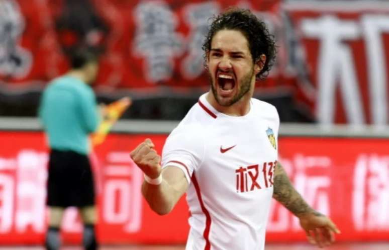 Na China, Pato acumula sete gols em 14 partidas (Foto: Reprodução / Sports Sina)