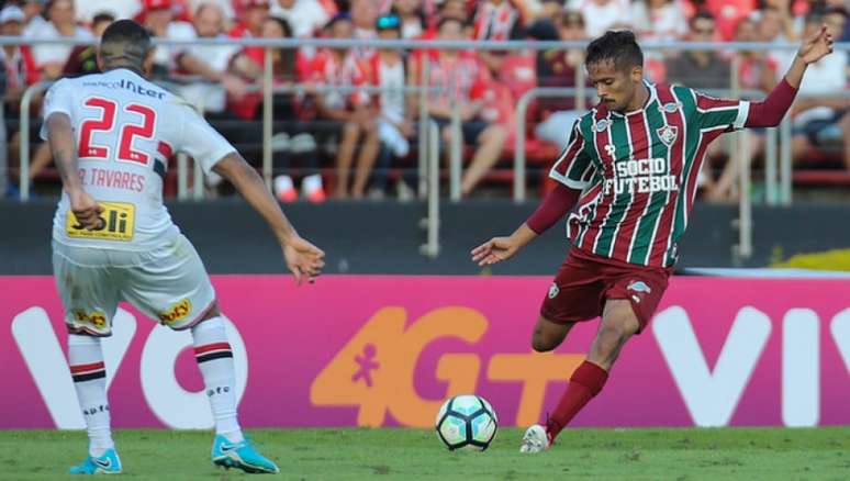 Gustavo Scarpa no empate em 1 a 1 com o São Paulo, domingo, no Morumbi (Foto: Lucas Merçon/Fluminense F.C.)