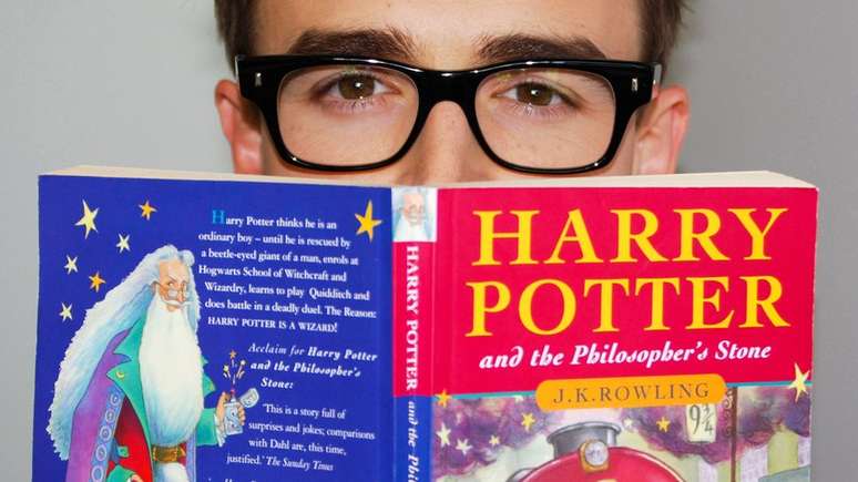 Leitor com livros do Harry Potter