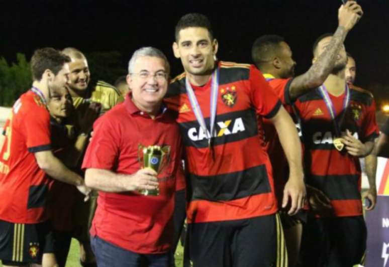 Diego Souza campeão estadual no Sport