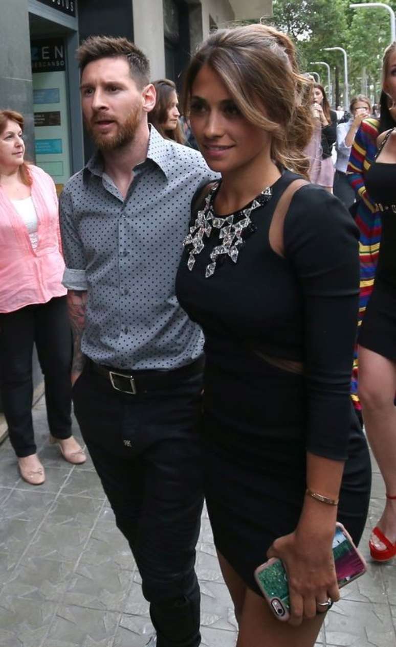 Lionel Messi e Antonella Roccuzzo chegam para evento comercial em Barcelona
17/05/2017 REUTERS/Albert Gea