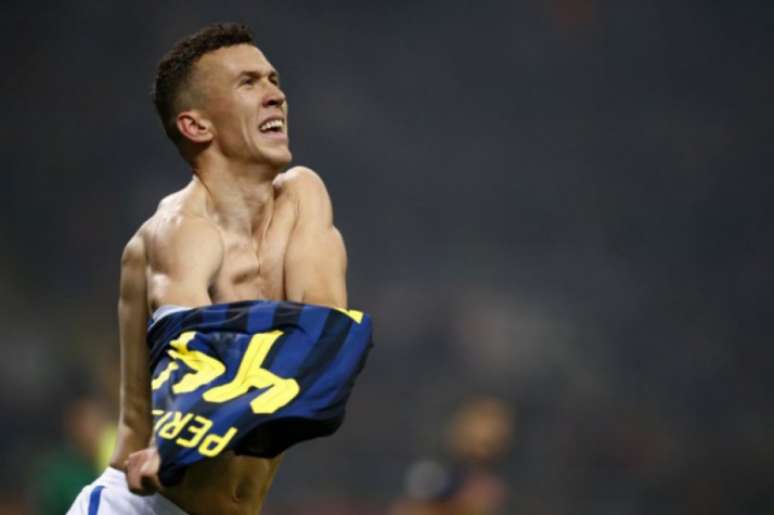 Perisic pode sair da Inter de Milão (Foto: MARCO BERTORELLO / AFP)