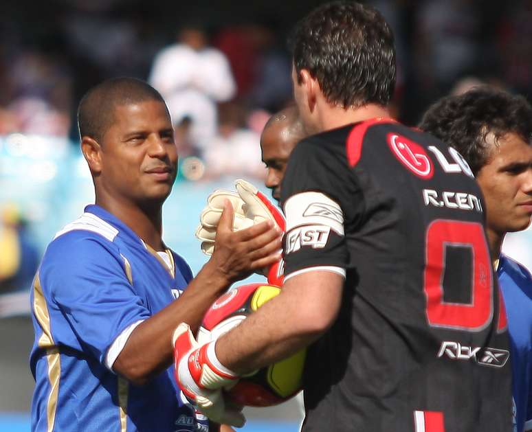 Rogério Ceni e Marcelinho Carioca durante São Paulo x Santo André válido pelo Campeonato Paulista de 2009