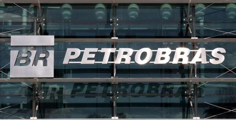 Logotipo da Petrobras  em Vitória  10/02/ 2017. REUTERS/Paulo Whitaker