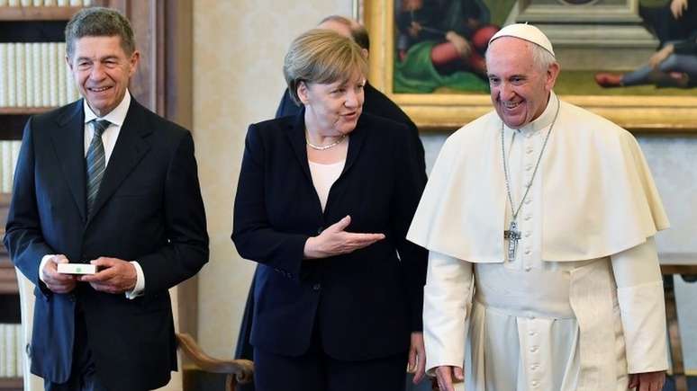 Merkel e Joachim Sauer se reuniram com o Papa Francisco em junho 
