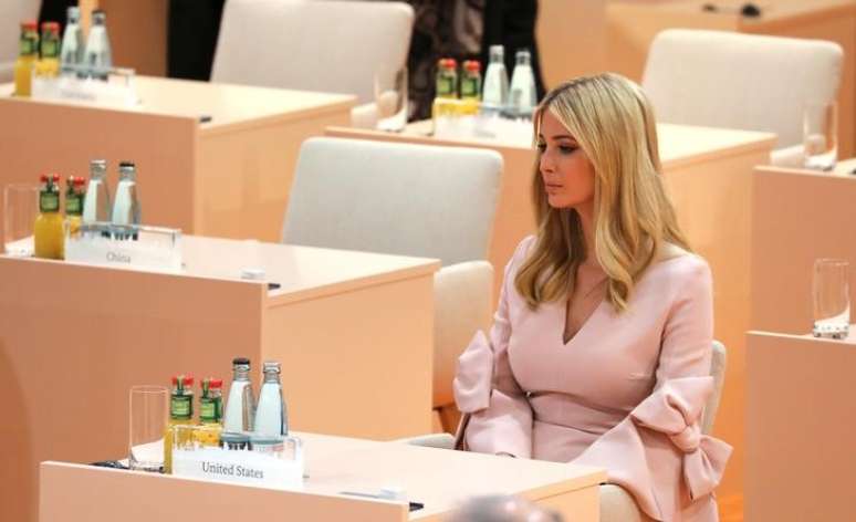 Ivanka Trump ocupa assento dos EUA no in&iacute;cio de sess&atilde;o de trabalho do G20
08/07/2017
REUTERS/Ludovic Marin/POOL