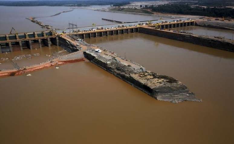 Construção da hidrelétrica de Santo Antônio no rio Madeira, em Porto Velho, Brasil
3/9/2015 REUTERS/Nacho Doce 