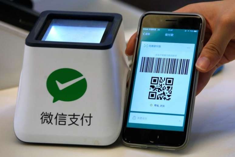 Demostração do sistema da WeChat Pay em Guangzhou, China
9/05/2017 REUTERS/Bobby Yip