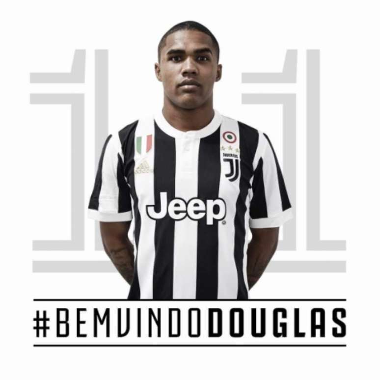 Douglas Costa é apresentado pela Juventus (Foto: Reprodução/Twitter)