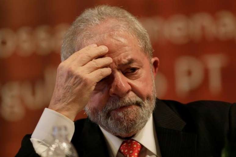 Ex-presidente Luiz Inácio Lula da Silva durante cerimônia em Brasília
05/07/2017 REUTERS/Ueslei Marcelino