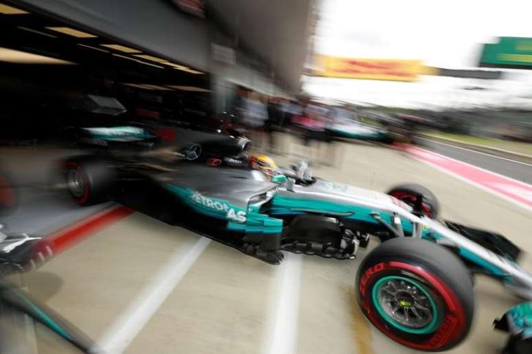 Lewis Hamilton durante os treinos livres do GP da Inglaterra
14/07/2017
REUTERS/Jason Cairnduff