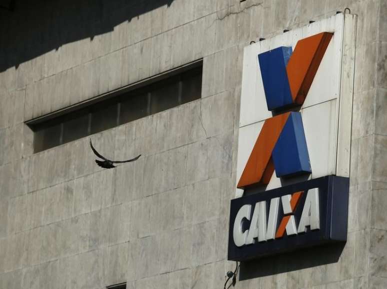 Logo da Caixa Econômica Federal no centro do Rio de Janeiro 20/08/2014 REUTERS/Pilar Olivares 