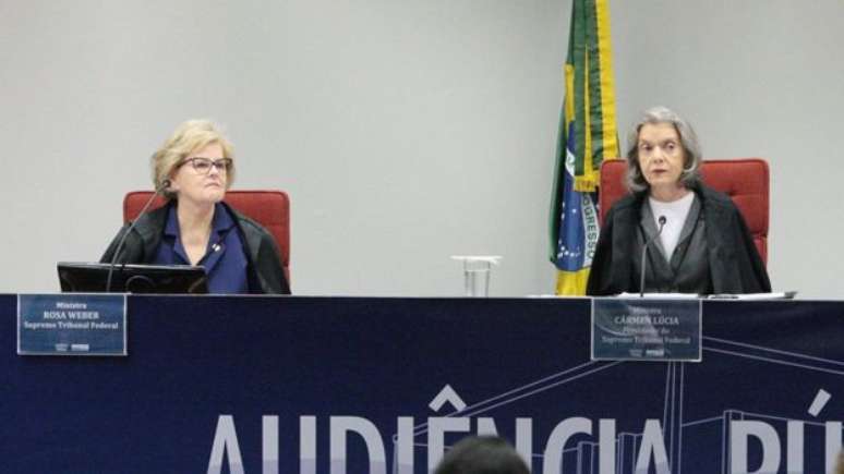 Cármen Lúcia (à dir), ao lado de Rosa Weber, já se manifestou contra distinções de gênero na mais alta Corte do País 