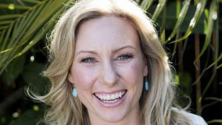 Justine Damond era instrutora de ioga e meditação; sua morte causou comoção local 