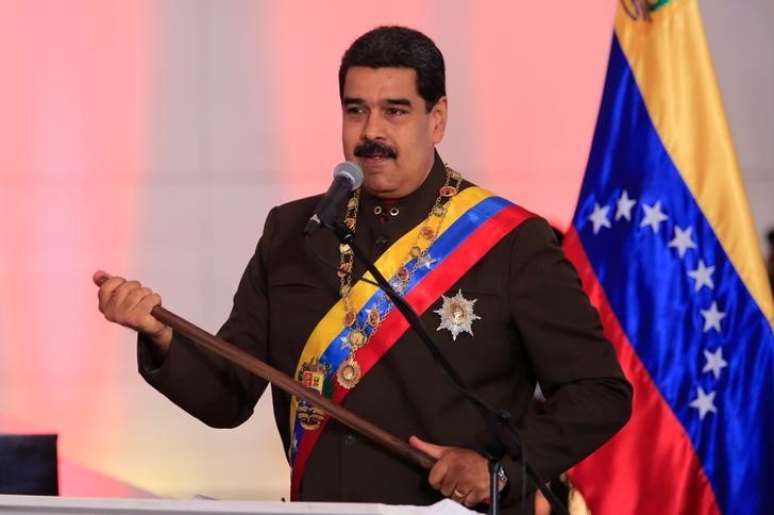 Presidente da Venezuela, Nicolás Maduro, durante cerimônia no Panteão Nacional em Caracas  15/07/2017 Palácio de Miraflores/Divulgação via REUTERS