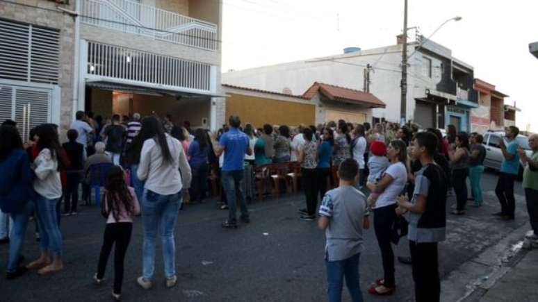 Há cada ano é realizada uma missa para celebrar aparição de 'Santa da Janela' na Grande São Paulo 